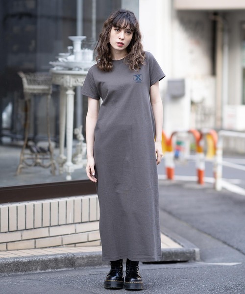 X-girl（エックスガール）の「COLLEGE LOGO S/S MAXI DRESS（ワンピース・レディース・イエロー/アッシュ/チャコール・S/M）」の10枚目の写真