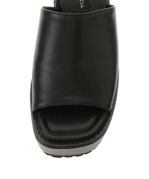 EMODA（エモダ）の「ボリュームトゥサンダル（サンダル・レディース・ホワイト/ブラック・SMALL/MEDIUM/LARGE）」の17枚目の写真