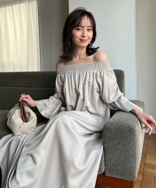 ワンピース ワンピース ドレス オフショルダーボリュームスリーブワンピース ワンピース Anuans アニュアンス のファッション 単体