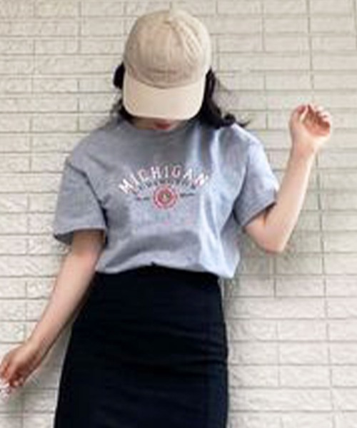 EPICKS（エピックス）の「【全10柄】バックプリント/フロントプリントGILDANグラフィックTシャツ（Tシャツ/カットソー・レディース・その他1/その他2/その他3/その他4/その他5/その他6/その他7/その他8/その他9/その他10・M）」の3枚目の写真