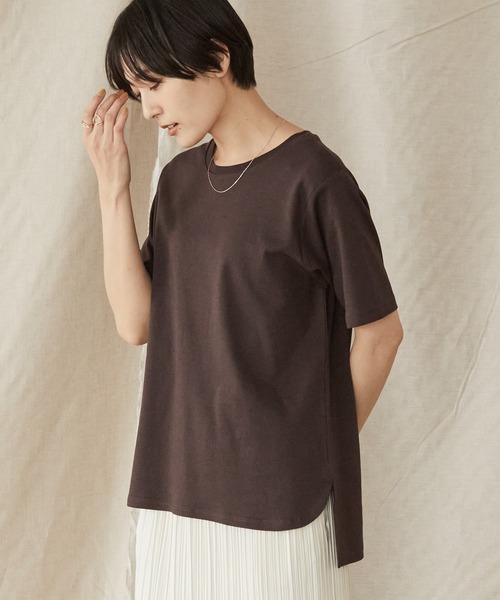 AMERICAN HOLIC(アメリカンホリック)の「Daily サイドスリットカットプルオーバー(Tシャツ/カットソー・レディース・ブラック/ブラウン/オフホワイト/ピンク/ミント/マルチ/ブルー系その他2/モカ/その他7/パープル/ブラック系その他4/ブルー・S/M/L)」の4枚目の写真