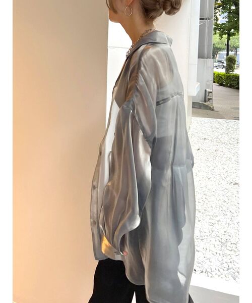 EMODA（エモダ）の「エアリールーズシャツ（シャツ/ブラウス・レディース・ホワイト/ブラック/その他/グレー・FREE）」の8枚目の写真