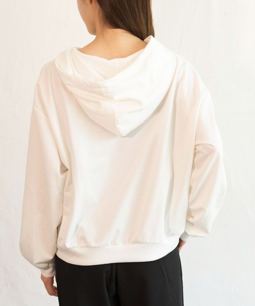 Alite cloth(アリーテクロス)の「ショート丈フルジップパーカー(パーカー・レディース・ホワイト/チャコールグレー/ライトグレー/ブラック/サックスブルー/ピンク/グリーン/ライトグリーン・FREE)」の16枚目の写真