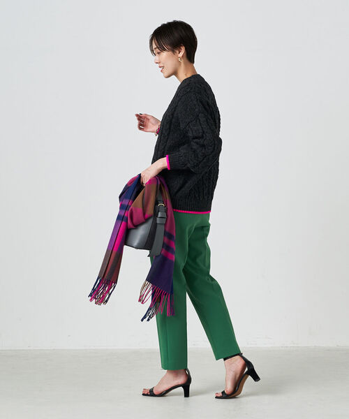 NOLLEY’S（ノーリーズ）の「◇【WEB限定カラーあり】【OLDDERBY KNITWEAR】別注アランケーブル配色プルオーバーニット（ニット/セーター・レディース・チャコールグレー/ライトブルー/ブラウン/オフホワイト・FREE）」の9枚目の写真