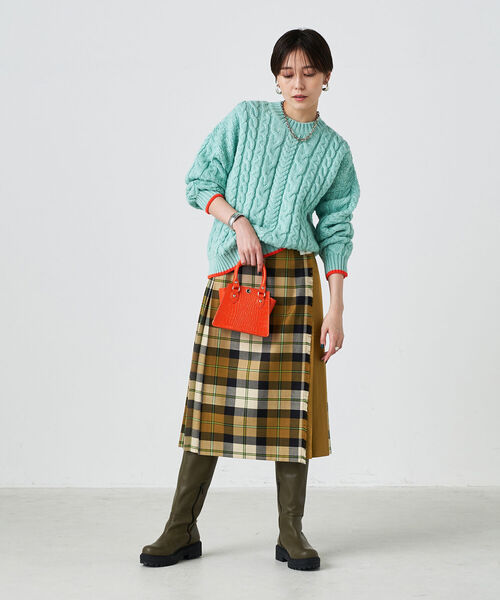 NOLLEY’S（ノーリーズ）の「◇【WEB限定カラーあり】【OLDDERBY KNITWEAR】別注アランケーブル配色プルオーバーニット（ニット/セーター・レディース・チャコールグレー/ライトブルー/ブラウン/オフホワイト・FREE）」の10枚目の写真