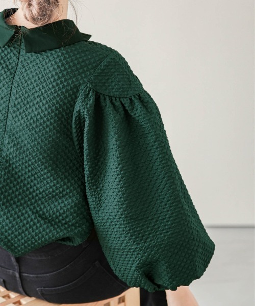 AMELY（エミリー）の「ボリュームスリーブトップス（シャツ/ブラウス・レディース・ブラック/ホワイト/グリーン/グレイッシュベージュ/グレー/イエロー/ピンク・フリー）」の19枚目の写真