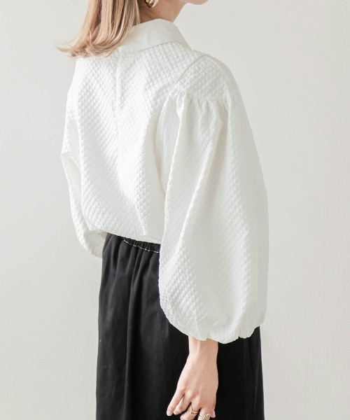 AMELY（エミリー）の「ボリュームスリーブトップス（シャツ/ブラウス・レディース・ブラック/ホワイト/グリーン/グレイッシュベージュ/グレー/イエロー/ピンク・フリー）」の22枚目の写真