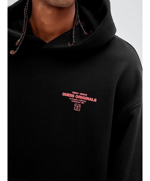 Guess(ゲス)の「GUESS Originals Big Question? Logo Hoodie(パーカー・メンズ・グリーン/ブラック/ブルー・LARGE/SMALL/MEDIUM/X-LARGE)」の5枚目の写真