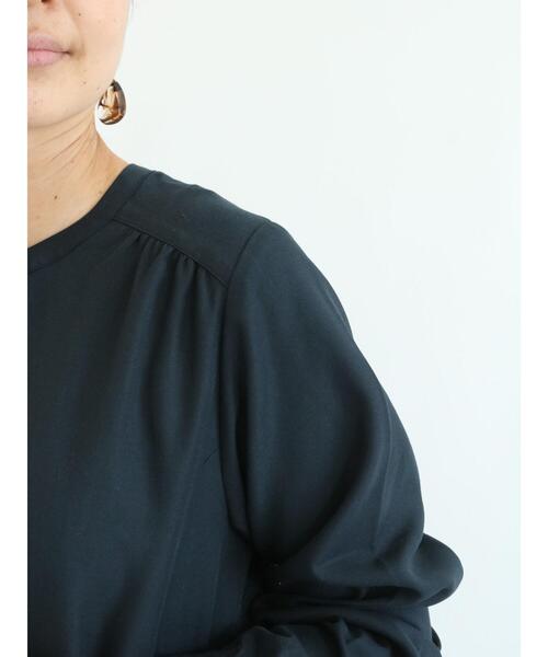 Te chichi TERRASSE（テチチテラス）の「ウエストギャザーワンピース（ワンピース・レディース・ネイビー/キャメル/ブルー・ﾌﾘ-）」の14枚目の写真