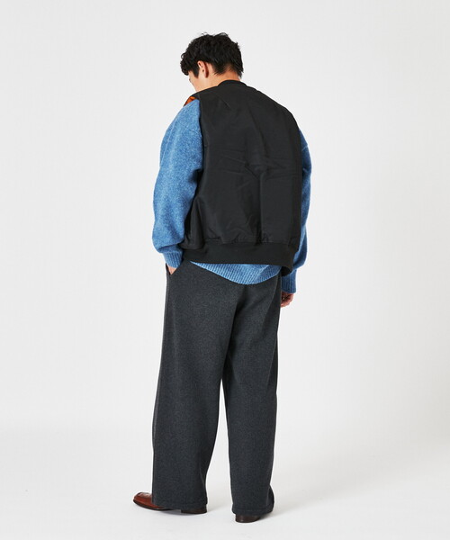 B.C STOCK（ベーセーストック）の「MA-1 ミリタリーベスト（ブルゾン・メンズ・ブラック/カーキ・MEDIUM/LARGE）」の4枚目の写真