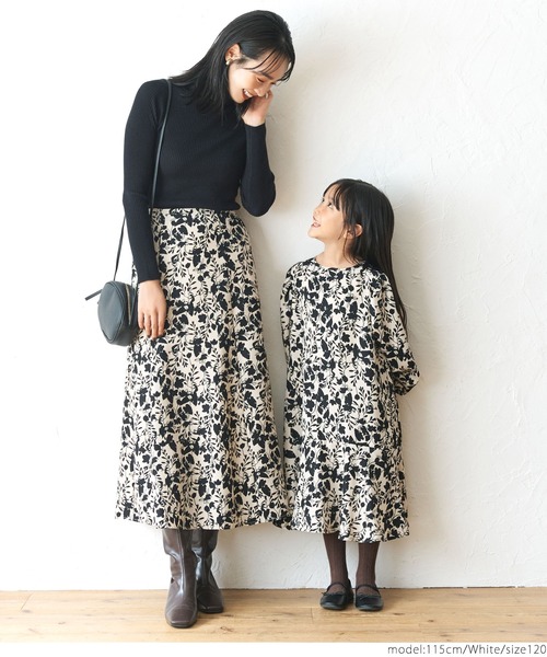 セール】キッズ親子お揃い花柄裾フレアワンピース（ワンピース）｜coca