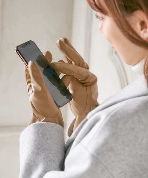 Honeys（ハニーズ）の「フェイクレザー手袋（手袋・レディース・ブラック/ダークブラウン/キャメル・FREE）」の17枚目の写真