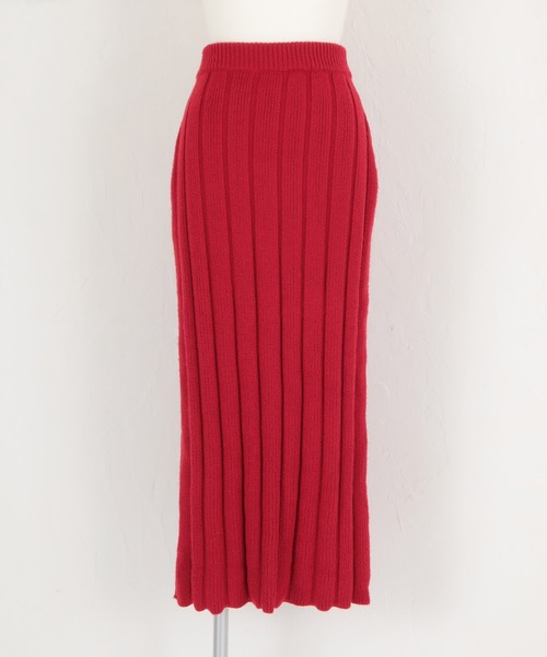 titivate(ティティベイト)の「Iラインリブニットスカート(スカート・レディース・チャコール/グレイッシュベージュ/レッド/ブラック・S/L/M)」の12枚目の写真