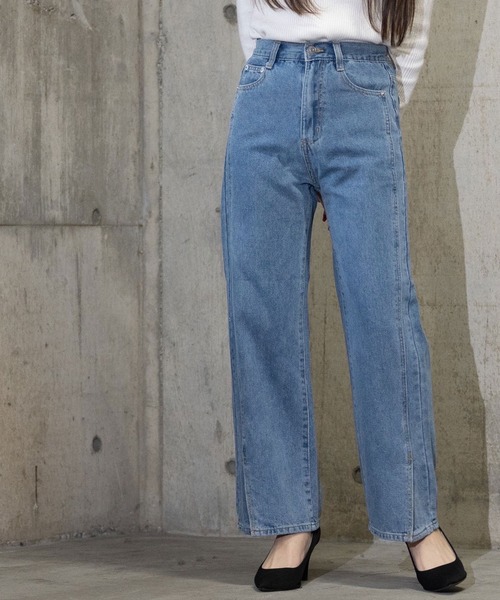 attiree(アティレー)の「attiree デニム 裾スリットパンツ(デニムパンツ・レディース・ブルー/インディゴブルー・S/M/L/XS)」の2枚目の写真