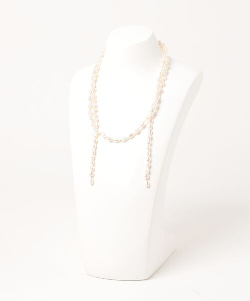 MOUSSY（マウジー）の「【HOLIDAY COLLECTION】WRAP LIKE F／PEARL ネックレス（ネックレス・レディース・オフホワイト・FREE）」の8枚目の写真