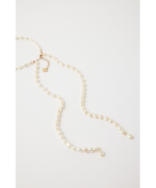 MOUSSY（マウジー）の「【HOLIDAY COLLECTION】WRAP LIKE F／PEARL ネックレス（ネックレス・レディース・オフホワイト・FREE）」の6枚目の写真