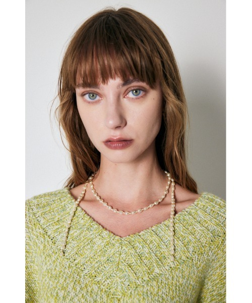 MOUSSY（マウジー）の「【HOLIDAY COLLECTION】WRAP LIKE F／PEARL ネックレス（ネックレス・レディース・オフホワイト・FREE）」の2枚目の写真