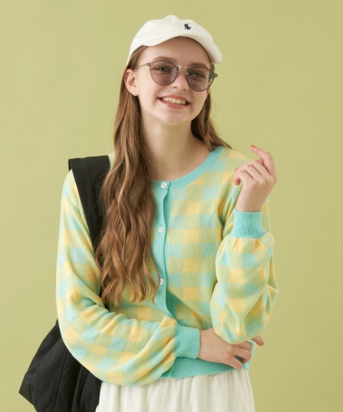 MERLOT（メルロー）の「柔らかい肌触り　ギンガムチェックカーディガン（カーディガン/ボレロ・レディース・レッド/ライトブルー・FREE）」の22枚目の写真