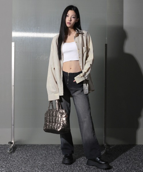 FOLLOWIN（フォロウィン）の「メタリックダウン2WAYバッグ（ショルダーバッグ・レディース・シルバー/ブラック/ゴールド・ONE SIZE）」の18枚目の写真