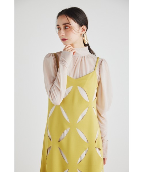 rienda（リエンダ）の「スランティングスリットキャミワンピース（ワンピース・レディース・イエロー/ダークグレー/ベージュ・FREE）」の7枚目の写真