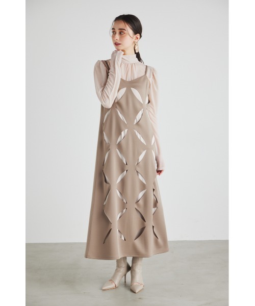 rienda（リエンダ）の「スランティングスリットキャミワンピース（ワンピース・レディース・イエロー/ダークグレー/ベージュ・FREE）」の11枚目の写真