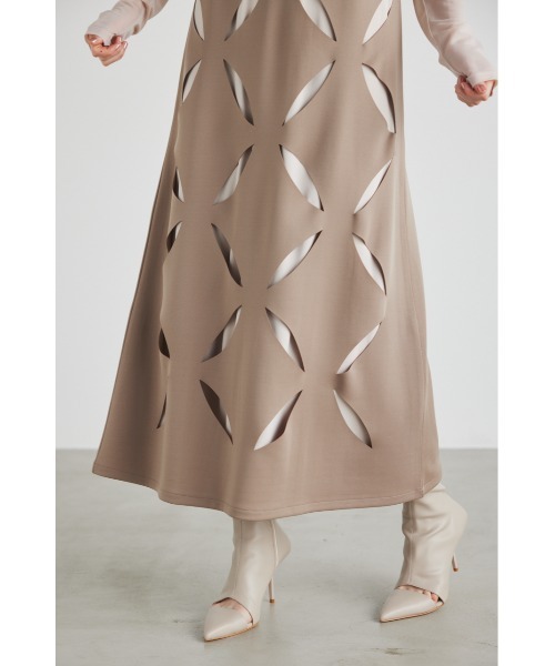 rienda（リエンダ）の「スランティングスリットキャミワンピース（ワンピース・レディース・イエロー/ダークグレー/ベージュ・FREE）」の20枚目の写真