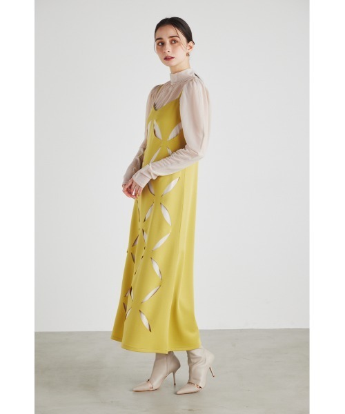 rienda（リエンダ）の「スランティングスリットキャミワンピース（ワンピース・レディース・イエロー/ダークグレー/ベージュ・FREE）」の5枚目の写真