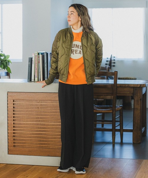 BAYFLOW（ベイフロー）の「アソートロゴピーチプルオーバ（スウェット・レディース・チャコールグレー/オレンジ/アイボリー・FREE）」の21枚目の写真