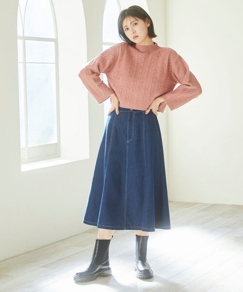 Feroux(フェルゥ)の「【洗える】ケーブルショート丈 ニット(ニット/セーター・レディース・アイボリー系/グレー系/ピンク系/ライトイエロー系・F)」の8枚目の写真