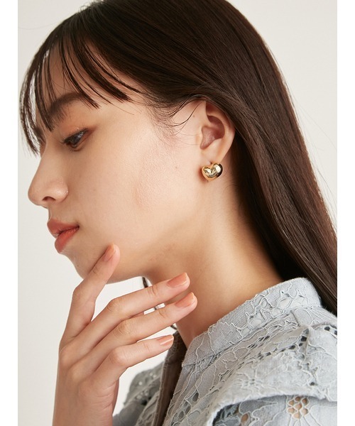 SNIDEL（スナイデル）の「ニュアンスハートフープピアス（ピアス