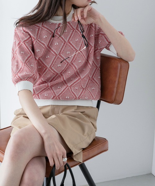 BONLECILL(ボンルシール)の「幾何学柄 パフスリーブ半袖ニットプルオーバー(ニット/セーター・レディース・ライトグリーン/ブラック/アイボリー/ブルー・FREE)」の12枚目の写真