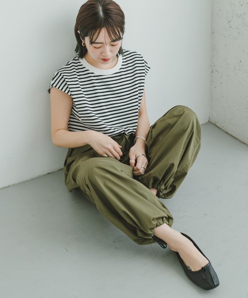 ITEMS URBANRESEARCH（アイテムズ アーバンリサーチ）の「ルーズシルエット スノーパンツ（カーゴパンツ・メンズ・カーキ/ブラック・FREE）」の8枚目の写真