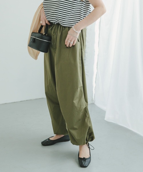 ITEMS URBANRESEARCH（アイテムズ アーバンリサーチ）の「ルーズシルエット スノーパンツ（カーゴパンツ・メンズ・カーキ/ブラック・FREE）」の9枚目の写真