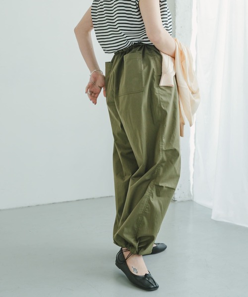 ITEMS URBANRESEARCH（アイテムズ アーバンリサーチ）の「ルーズシルエット スノーパンツ（カーゴパンツ・メンズ・カーキ/ブラック・FREE）」の10枚目の写真