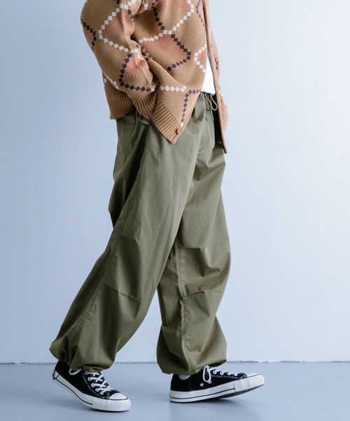 ITEMS URBANRESEARCH（アイテムズ アーバンリサーチ）の「ルーズシルエット スノーパンツ（カーゴパンツ・メンズ・カーキ/ブラック・FREE）」の20枚目の写真