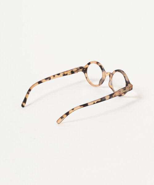 BRILLA per il gusto(ブリッラペルイルグースト)の「IZIPIZI / ラウンドフレーム リーディンググラス(メガネ・メンズ・レッド/グリーン/ベージュ/ネイビー・1.5/2.5/2.0/1.0)」の7枚目の写真