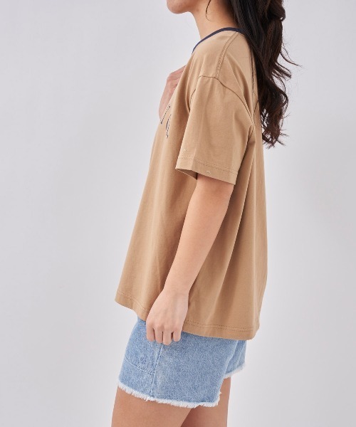 RUSTY(ラスティ)の「【RUSTY:ラスティー】レディースオーバーサイズTシャツ(Tシャツ/カットソー・レディース・ベージュ/ホワイト/ネイビー・LARGE/MEDIUM)」の17枚目の写真