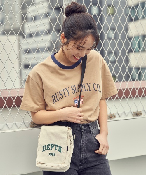 RUSTY(ラスティ)の「【RUSTY:ラスティー】レディースオーバーサイズTシャツ(Tシャツ/カットソー・レディース・ベージュ/ホワイト/ネイビー・LARGE/MEDIUM)」の20枚目の写真