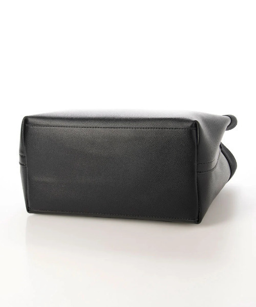 cache cache(カシュ カシュ)の「カシュカシュ cachecache / テープディテール2wayパーテーショントート(ショルダーバッグ・レディース・グレー/サックスブルー/ベージュ系その他/アイボリー/ブラック/イエロー・FREE)」の8枚目の写真