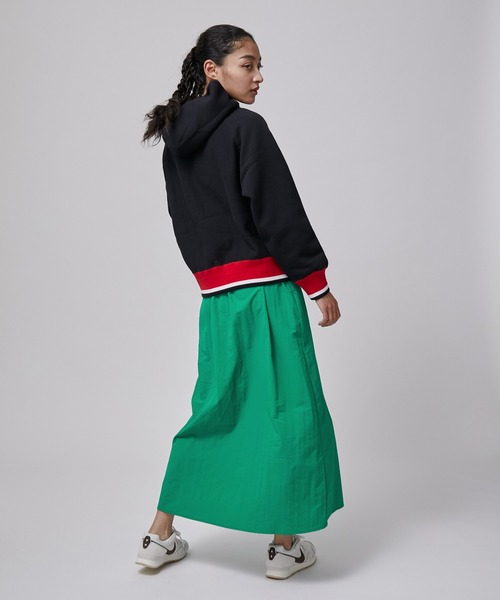 NERGY（ナージー）の「バックギャザーナイロンスカート（スカート・レディース・グリーン/ブラック・FREE）」の12枚目の写真
