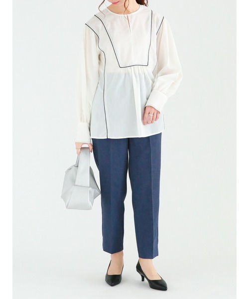 Te chichi（テチチ）の「バイカラーパイピングブラウス（シャツ/ブラウス・レディース・ベージュ/オフホワイト/ブラック・ﾌﾘ-）」の5枚目の写真