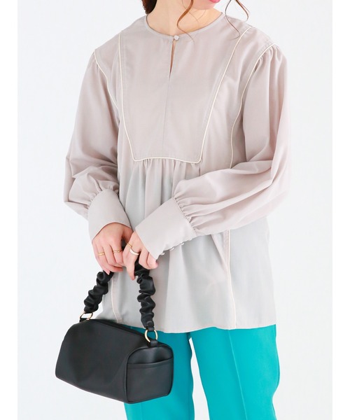 Te chichi（テチチ）の「バイカラーパイピングブラウス（シャツ/ブラウス・レディース・ベージュ/オフホワイト/ブラック・ﾌﾘ-）」の8枚目の写真