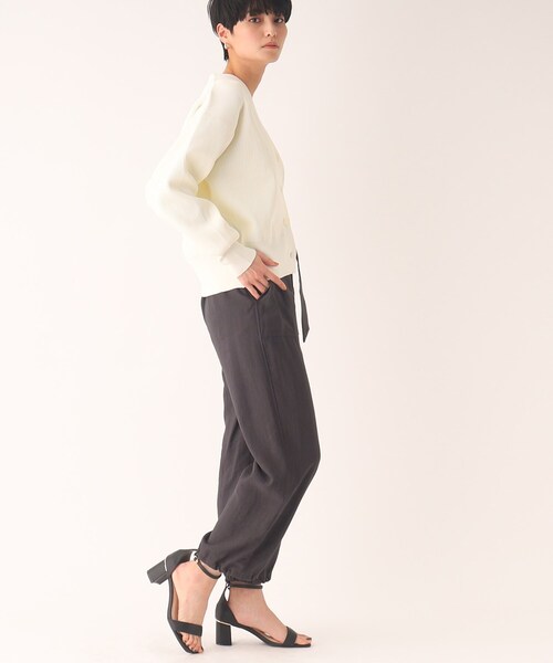 OPAQUE.CLIP(オペークドットクリップ)の「◆サテンベイカーパンツ【洗濯機洗い可】(その他パンツ・レディース・ライトベージュ/ブラック・36/40/38)」の18枚目の写真