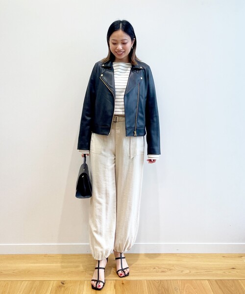 OPAQUE.CLIP(オペークドットクリップ)の「◆サテンベイカーパンツ【洗濯機洗い可】(その他パンツ・レディース・ライトベージュ/ブラック・36/40/38)」の6枚目の写真