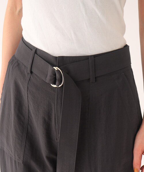 OPAQUE.CLIP(オペークドットクリップ)の「◆サテンベイカーパンツ【洗濯機洗い可】(その他パンツ・レディース・ライトベージュ/ブラック・36/40/38)」の13枚目の写真