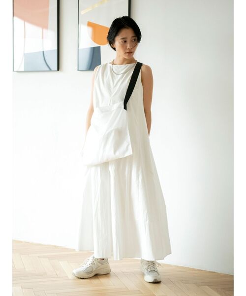 Ungrid（アングリッド）の「スクエアショルダーバッグ（ハンドバッグ・レディース・ブラック/オフホワイト/オレンジ・FREE）」の17枚目の写真