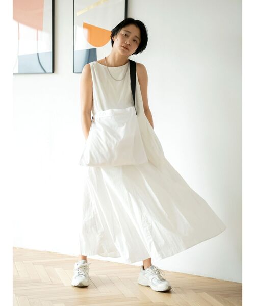 Ungrid（アングリッド）の「スクエアショルダーバッグ（ハンドバッグ・レディース・ブラック/オフホワイト/オレンジ・FREE）」の16枚目の写真