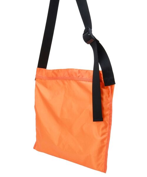 Ungrid（アングリッド）の「スクエアショルダーバッグ（ハンドバッグ・レディース・ブラック/オフホワイト/オレンジ・FREE）」の11枚目の写真