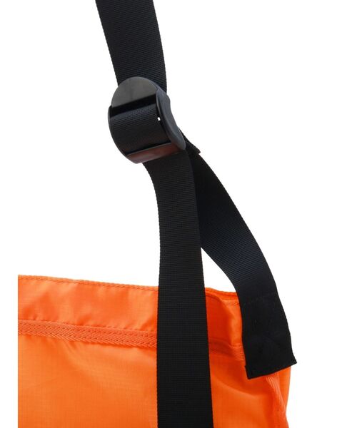 Ungrid（アングリッド）の「スクエアショルダーバッグ（ハンドバッグ・レディース・ブラック/オフホワイト/オレンジ・FREE）」の9枚目の写真