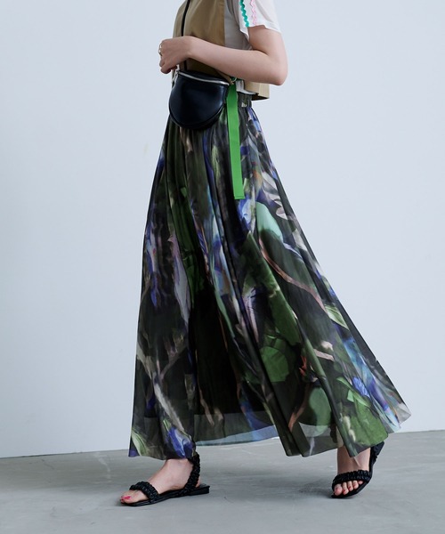 miette（ミエット）の「プリントチュールギャザースカート（スカート・レディース・オレンジ/ダークグリーン/ブラック/ライトベージュ/チャコール/ブルー・FREE）」の4枚目の写真
